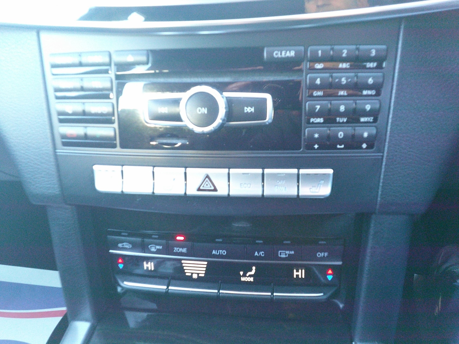 Used Mercedes-Benz E Class 2013 for sale - 77951053: Photo 24