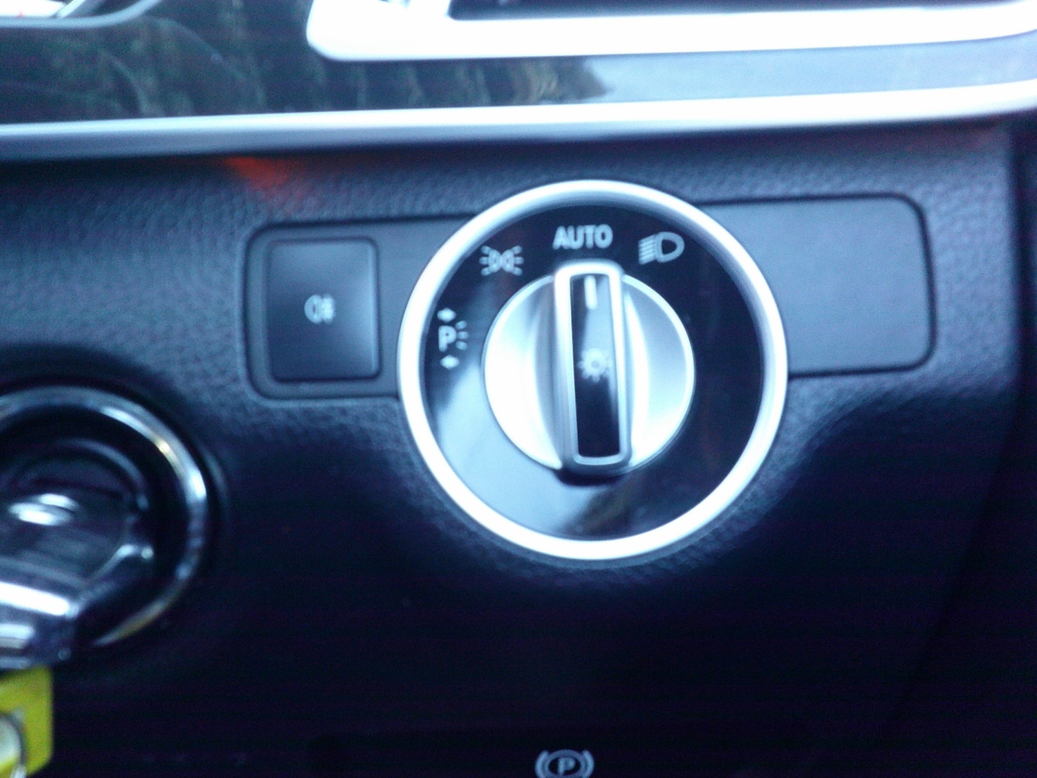 Used Mercedes-Benz E Class 2013 for sale - 77951053: Photo 27