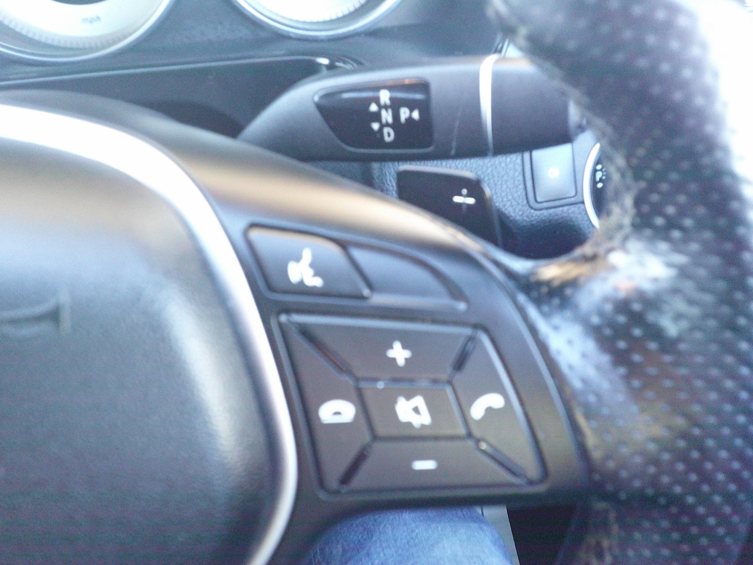 Used Mercedes-Benz E Class 2013 for sale - 77951053: Photo 28