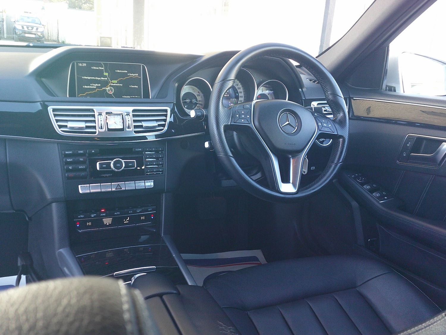 Used Mercedes-Benz E Class 2013 for sale - 77951053: Photo 8