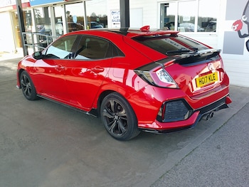 Used Honda Civic 2017 for sale - 77902385: Photo