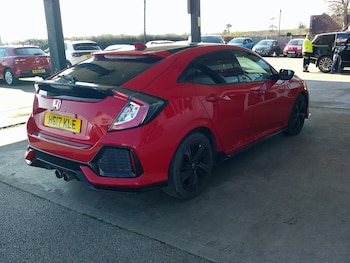 Used Honda Civic 2017 for sale - 77902385: Photo