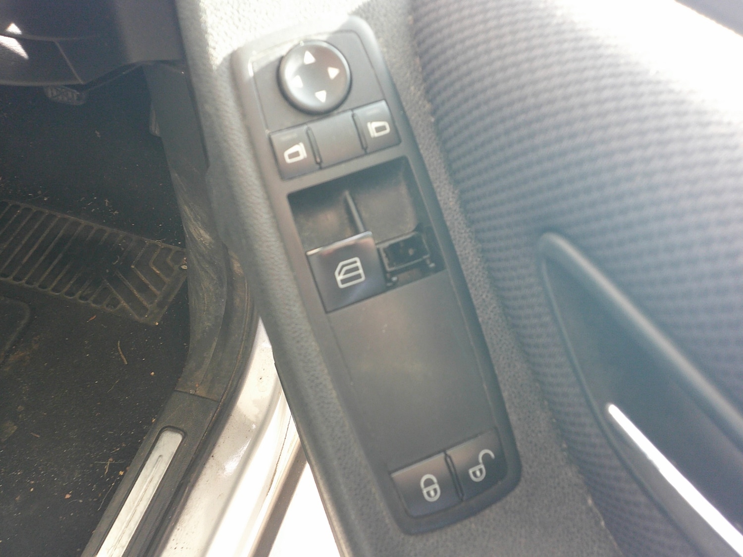 Used Mercedes-Benz A-Class 2009 for sale - 76412680: Photo 25