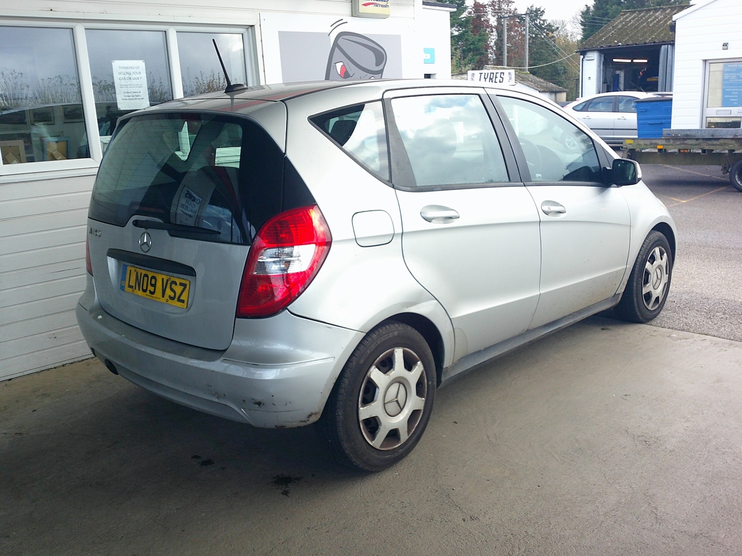 Used Mercedes-Benz A-Class 2009 for sale - 76412680: Photo 3