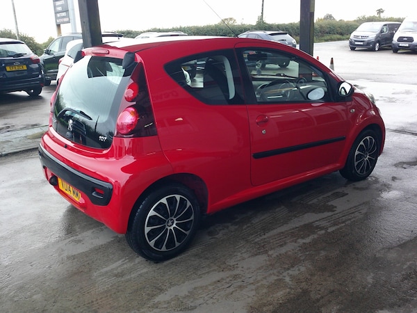 Used Peugeot 107 2014 for sale - 76286801: Photo 14