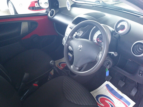 Used Peugeot 107 2014 for sale - 76286801: Photo 16