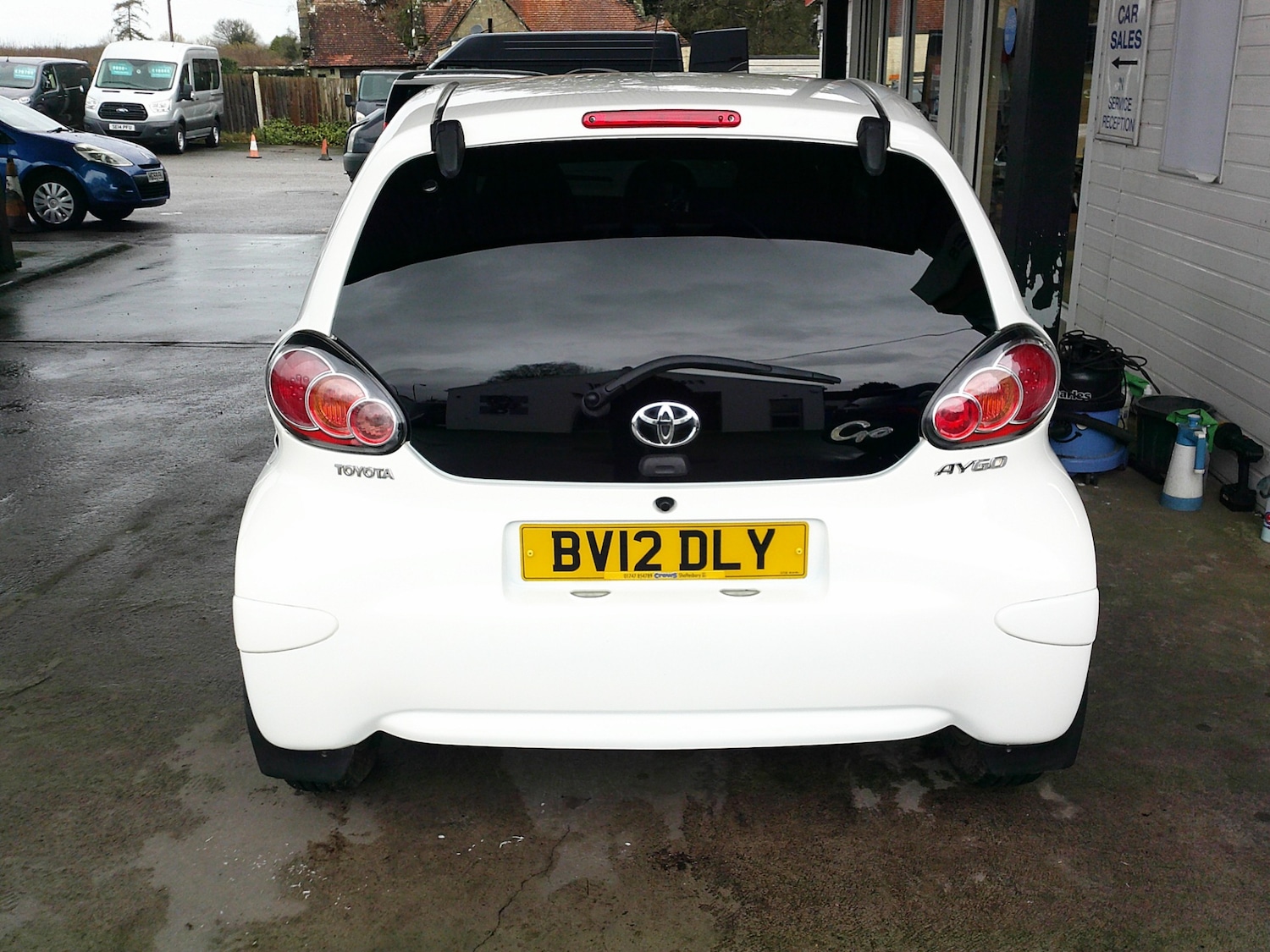 Used Toyota AYGO 2012 for sale - 76576975: Photo 10