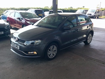 Used Volkswagen Polo 2015 for sale - 75567740: Photo