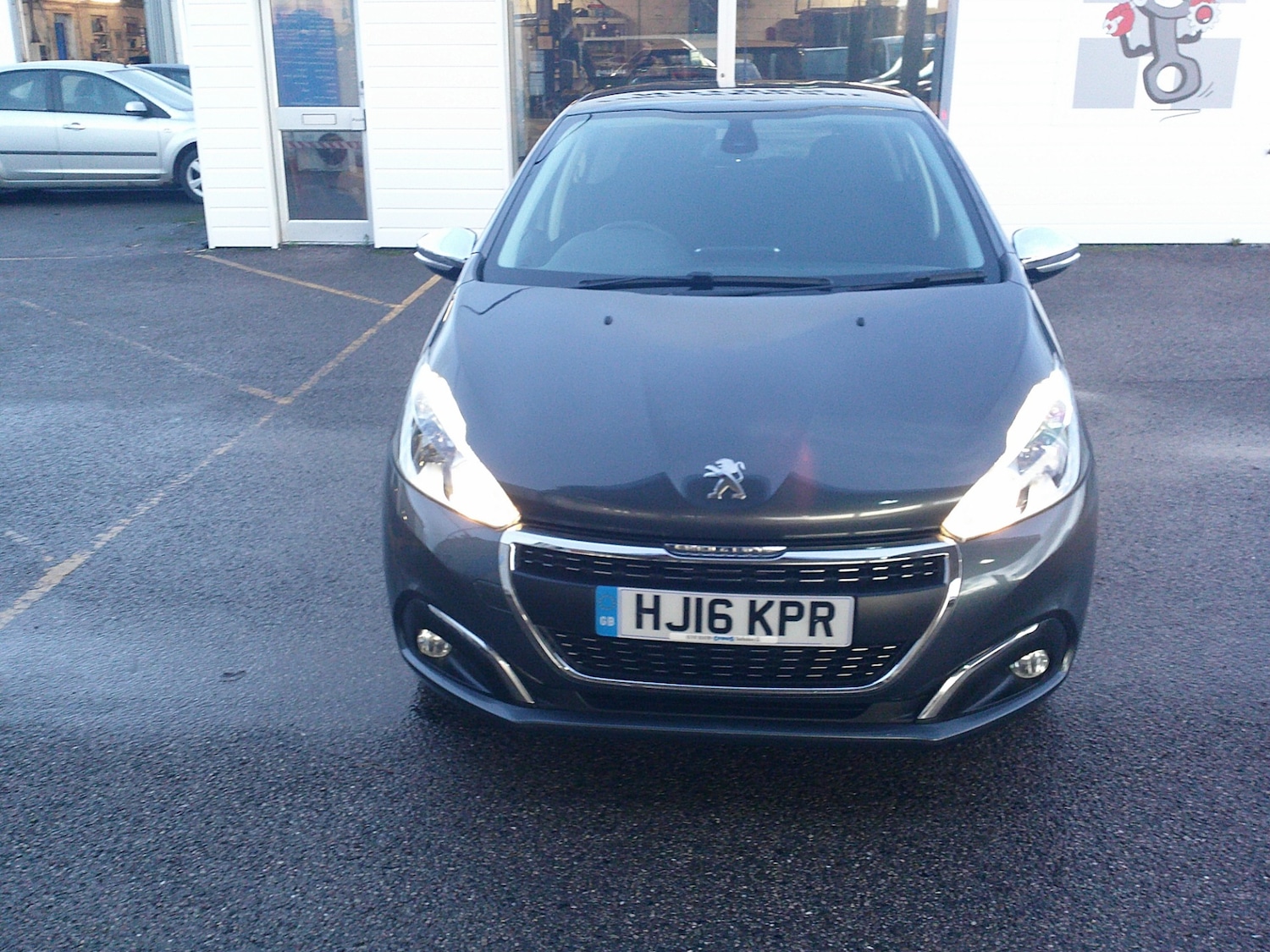 Used Peugeot 208 2016 for sale - 76466141: Photo 16