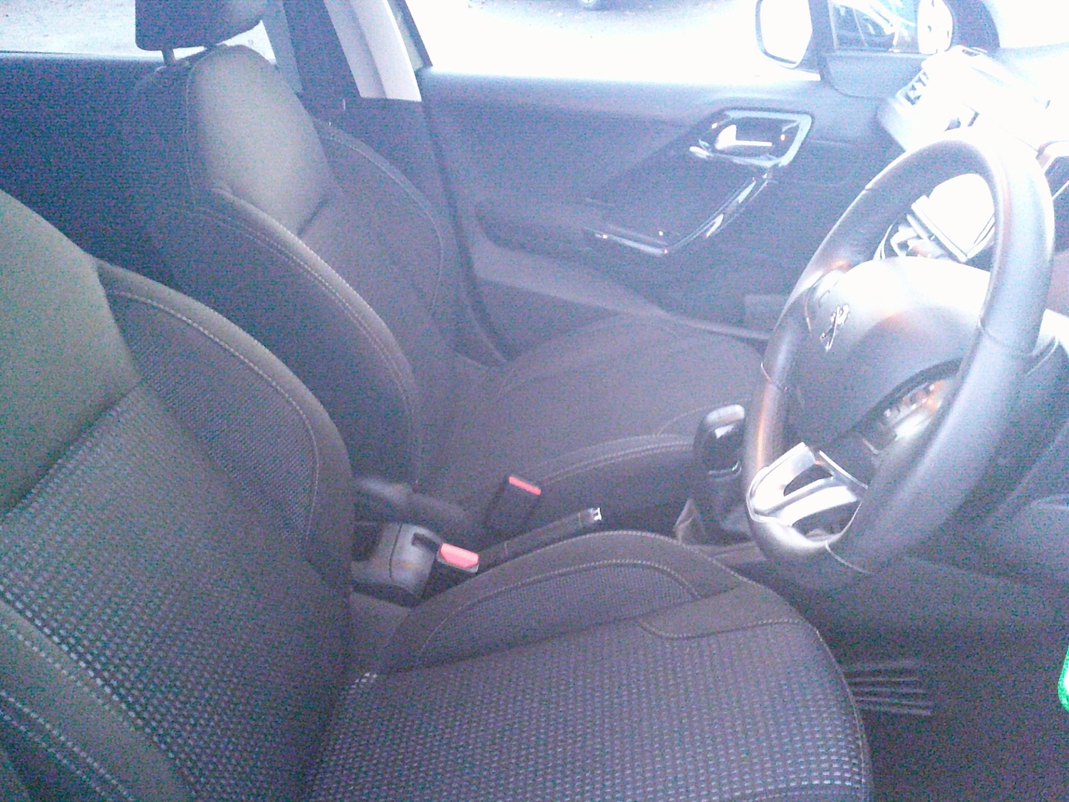 Used Peugeot 208 2016 for sale - 76466141: Photo 20