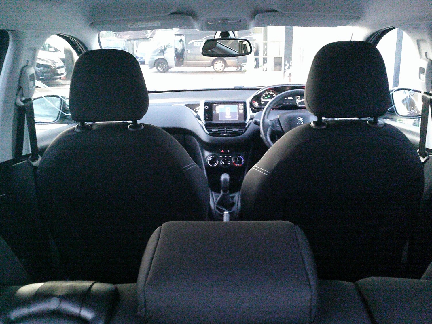 Used Peugeot 208 2016 for sale - 76466141: Photo 23