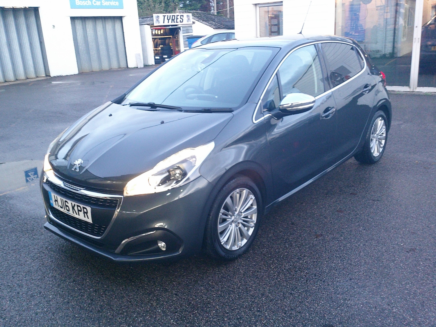 Used Peugeot 208 2016 for sale - 76466141: Photo 25