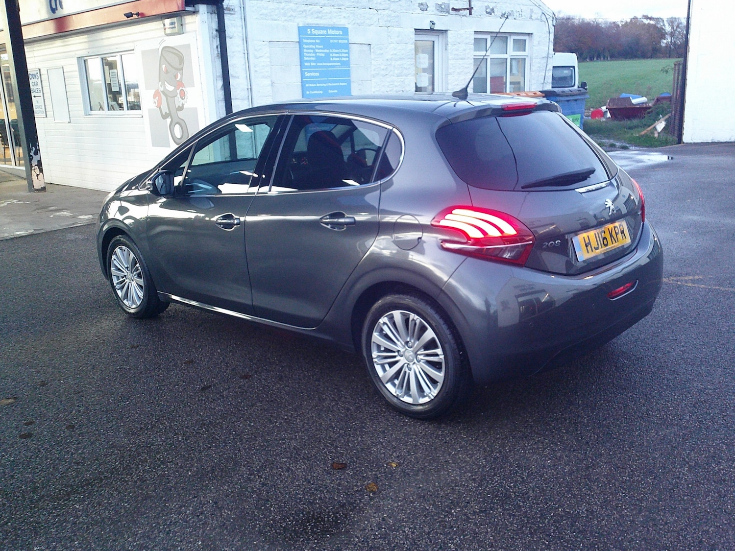 Used Peugeot 208 2016 for sale - 76466141: Photo 28