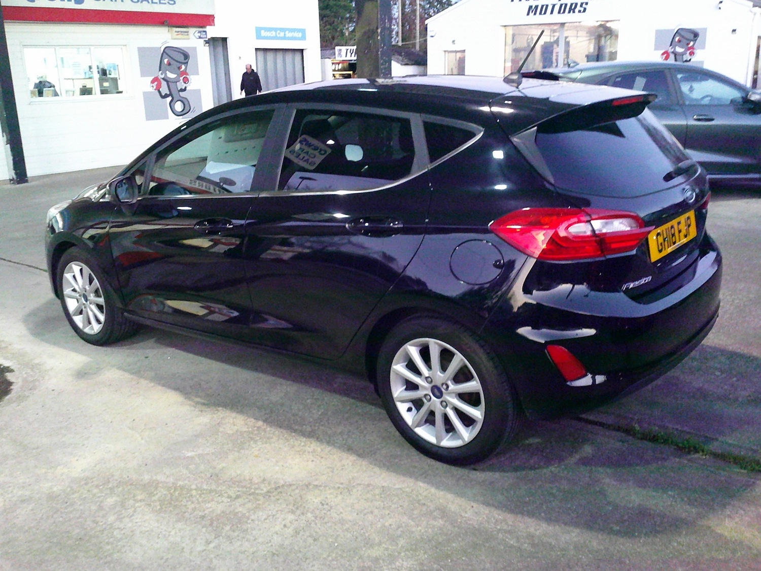 Used Ford Fiesta 2018 for sale - 78064199: Photo 2