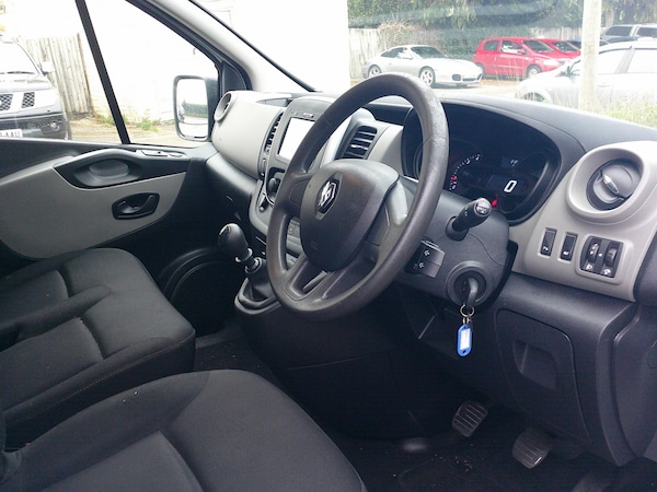Used Renault Trafic 2018 for sale - 76252782: Photo 12