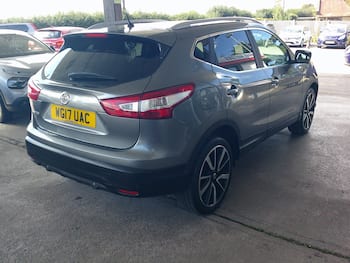 Used Nissan Qashqai 2017 for sale - 79746272: Photo
