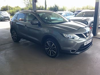 Used Nissan Qashqai 2017 for sale - 79746272: Photo