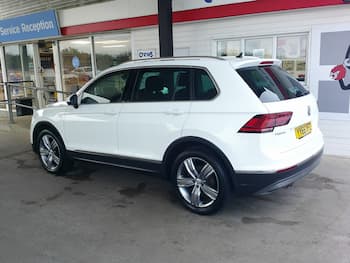 Used Volkswagen Tiguan 2016 for sale - 79778899: Photo