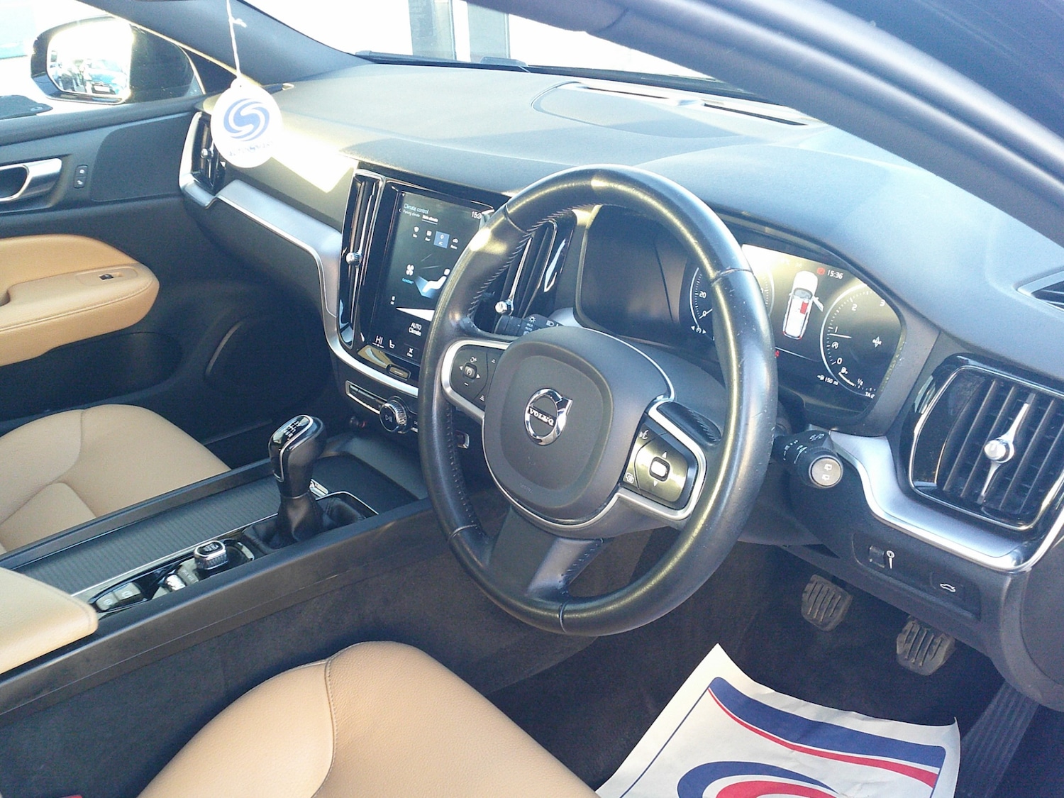 Used Volvo V60 2020 for sale - 76589062: Photo 15