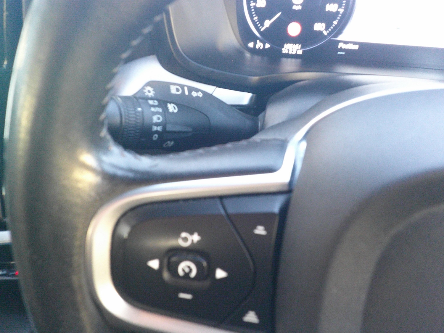 Used Volvo V60 2020 for sale - 76589062: Photo 27