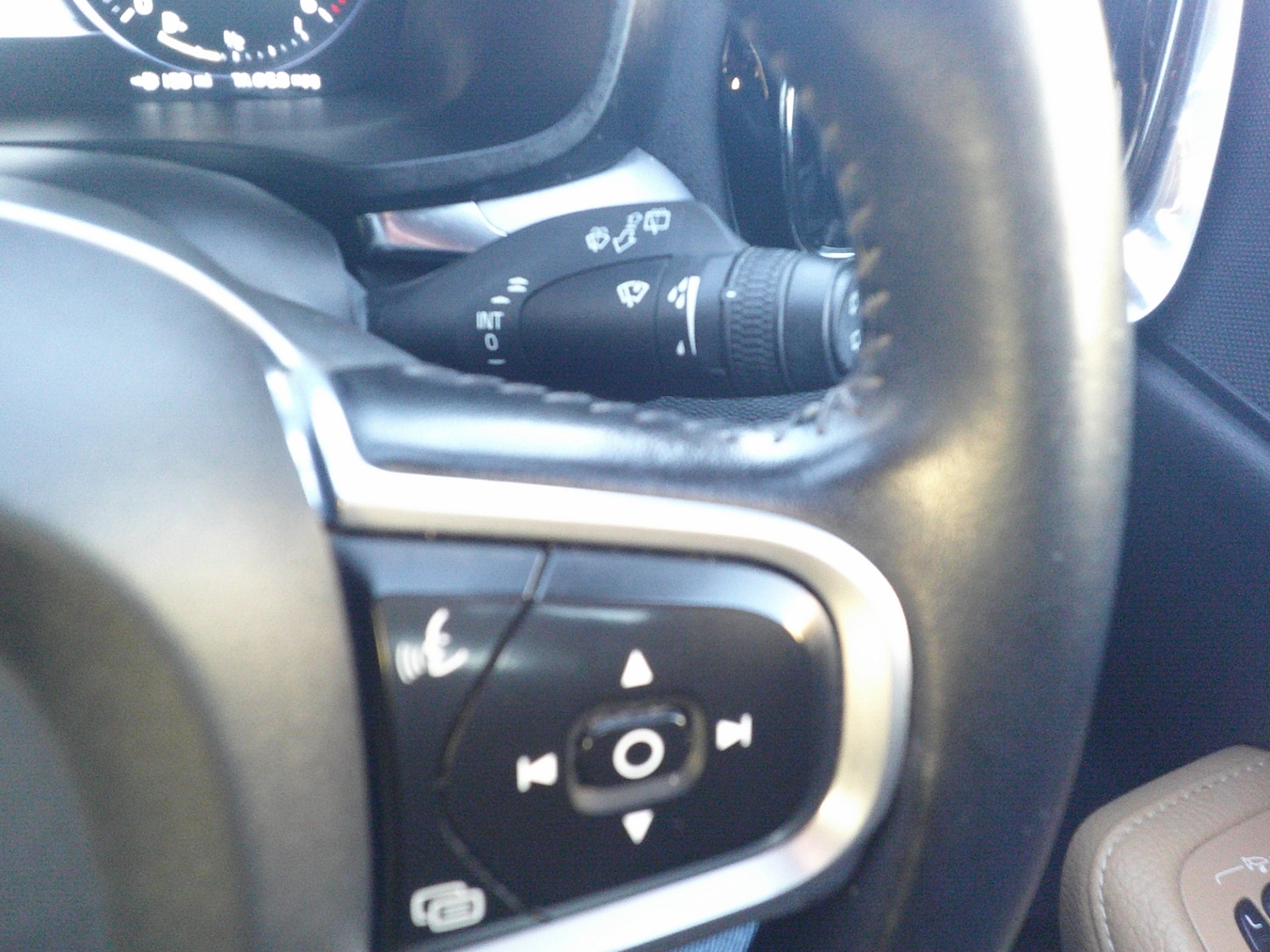 Used Volvo V60 2020 for sale - 76589062: Photo 28