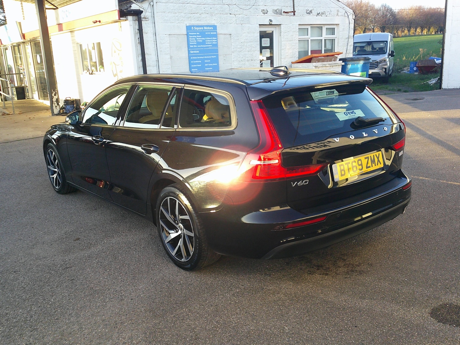 Used Volvo V60 2020 for sale - 76589062: Photo 4