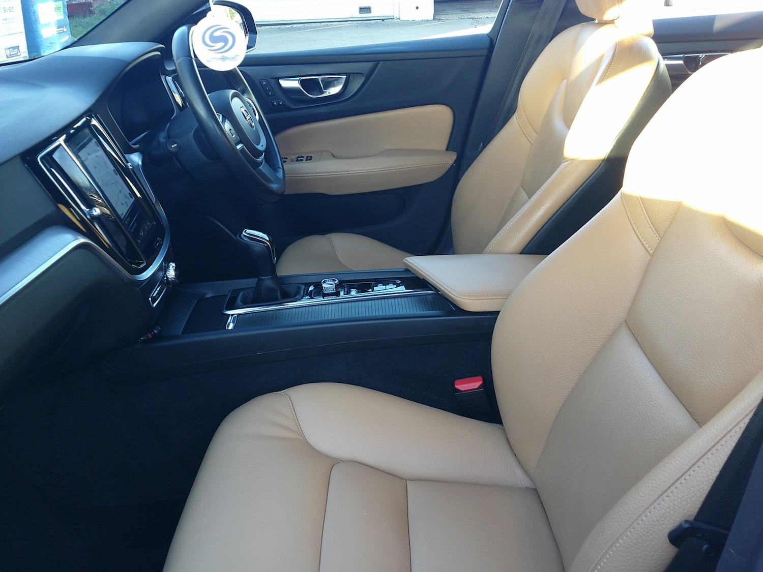 Used Volvo V60 2020 for sale - 76589062: Photo 6