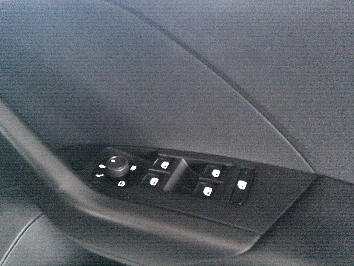 Used Volkswagen T-Cross 2023 for sale - 78042650: Photo 24