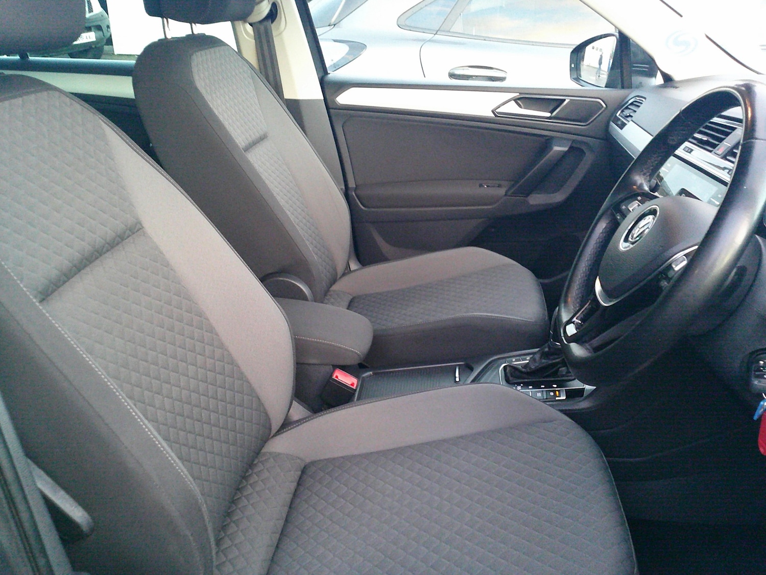 Used Volkswagen Tiguan 2018 for sale - 76625410: Photo 23