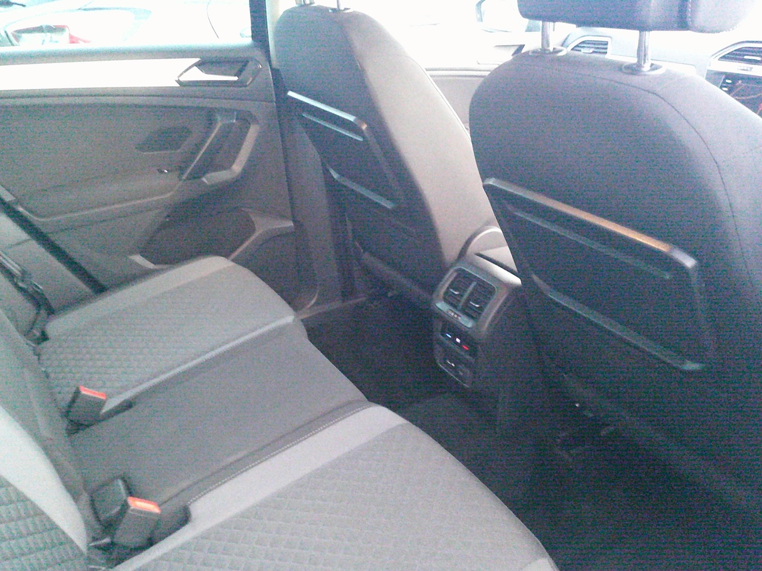 Used Volkswagen Tiguan 2018 for sale - 76625410: Photo 24