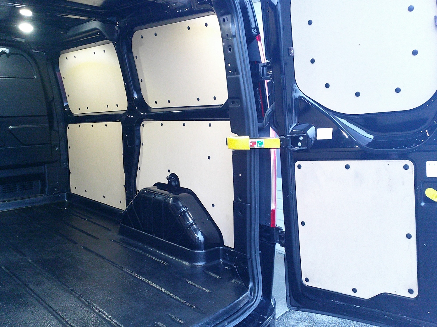 Used Ford Transit Custom 2020 for sale - 77160023: Photo 38