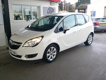 2017 (67) - 1.4i 16V Life 5dr