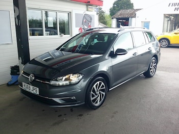 Used Volkswagen Golf 2019 for sale - 78340520: Photo