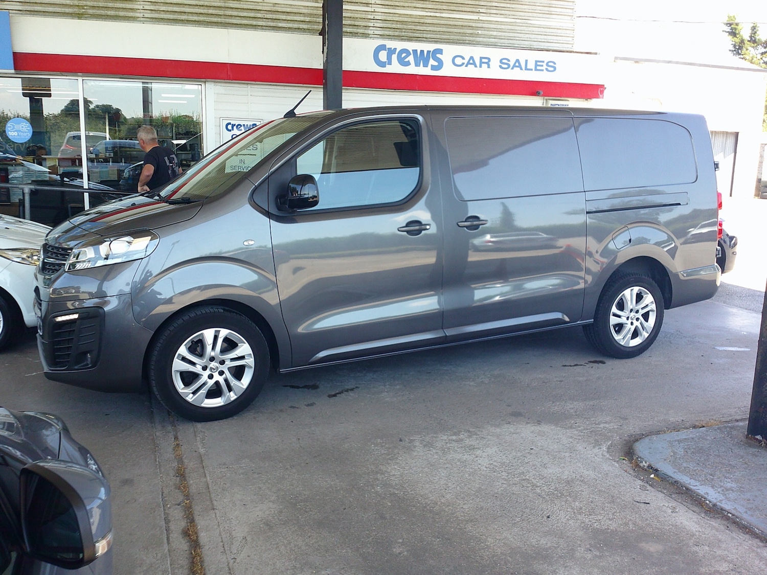 Used Vauxhall Vivaro 2023 for sale - 76130374: Photo 2