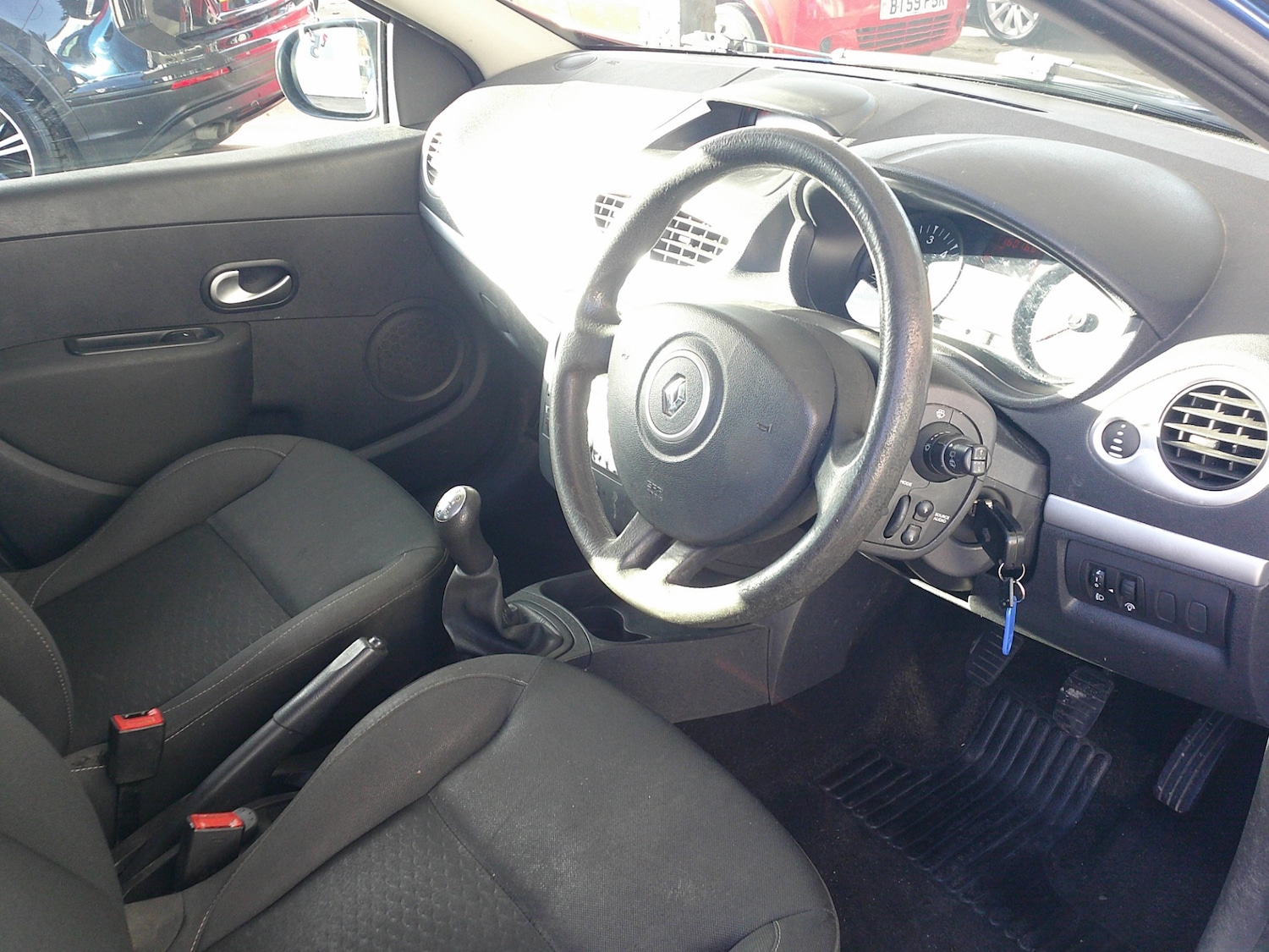 Used Renault Clio 2009 for sale - 76663627: Photo 13