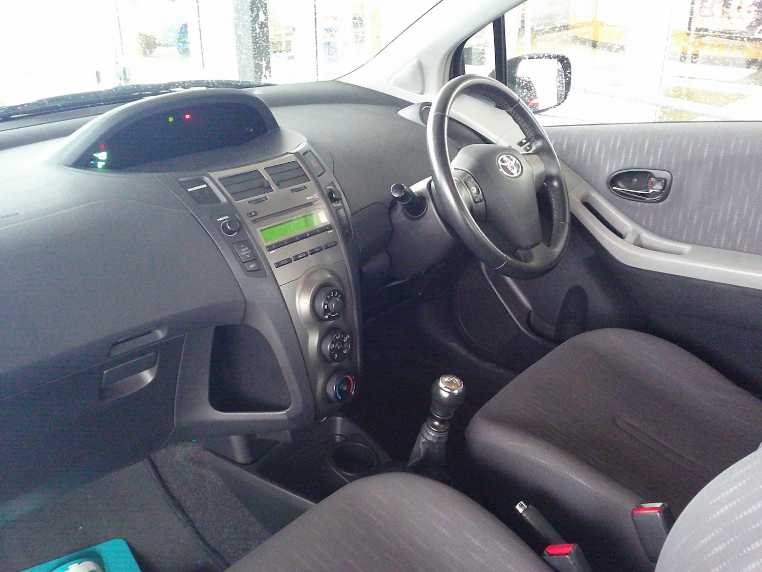 Used Toyota Yaris 2009 for sale - 77274575: Photo 5