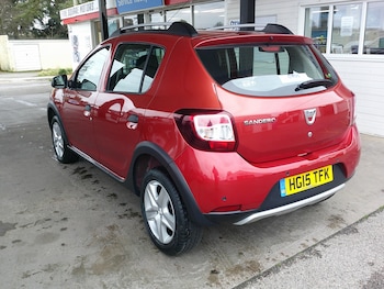 Used Dacia Sandero Stepway 2015 for sale - 76817628: Photo