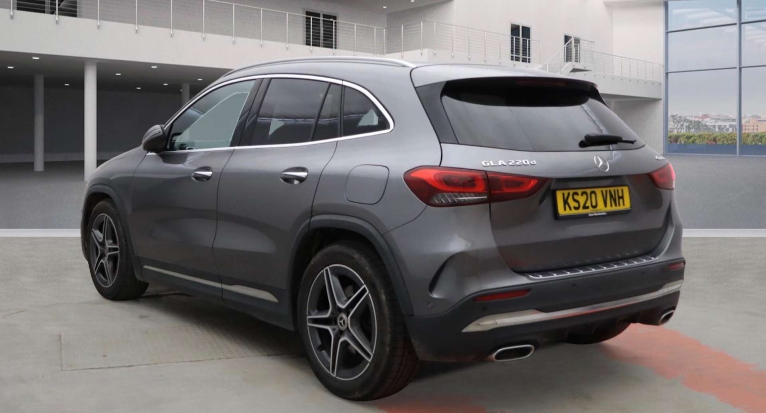 Used Mercedes-Benz GLA 2020 for sale - 76641616: Photo 2