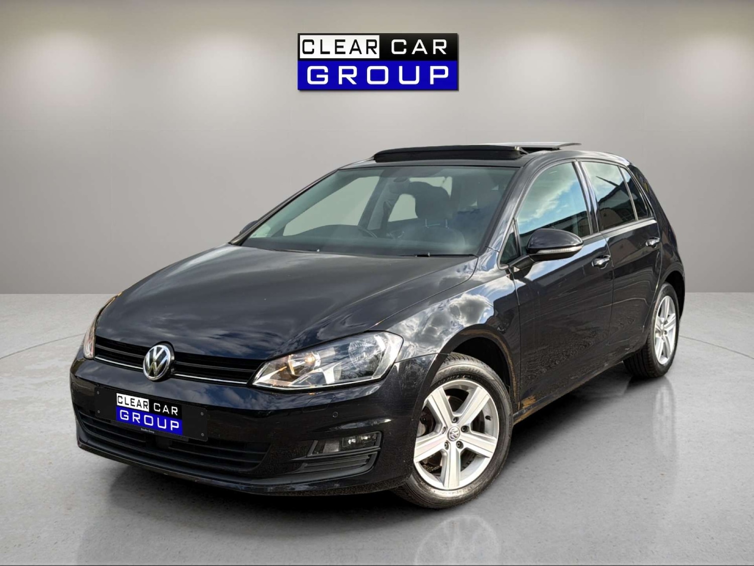 Used Volkswagen Golf 2016 for sale - 76357790: Photo 1