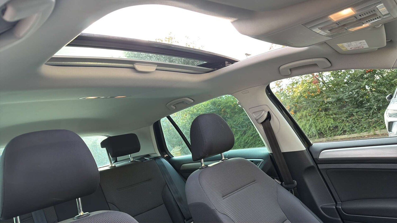 Used Volkswagen Golf 2016 for sale - 76357790: Photo 15