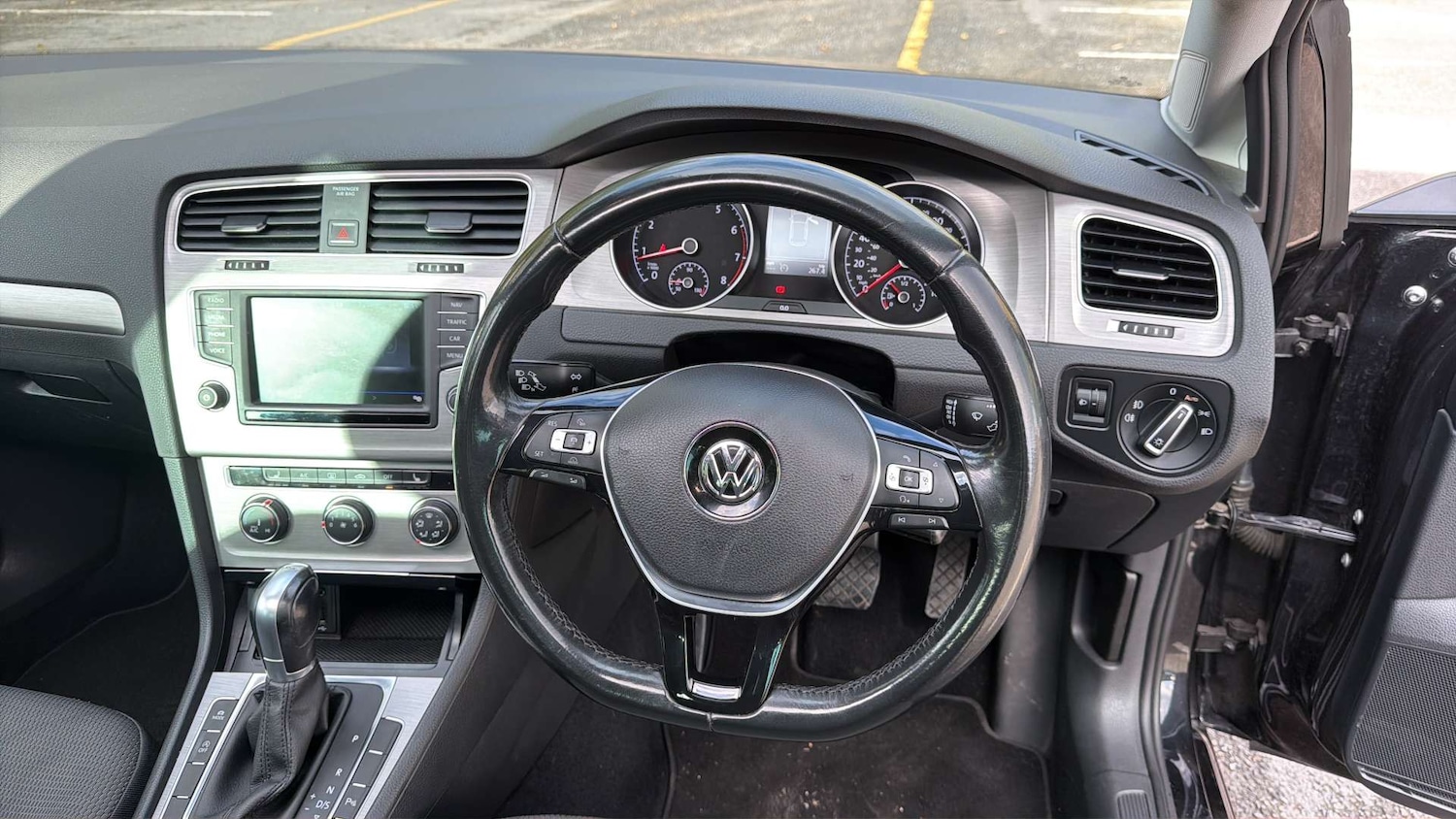 Used Volkswagen Golf 2016 for sale - 76357790: Photo 17