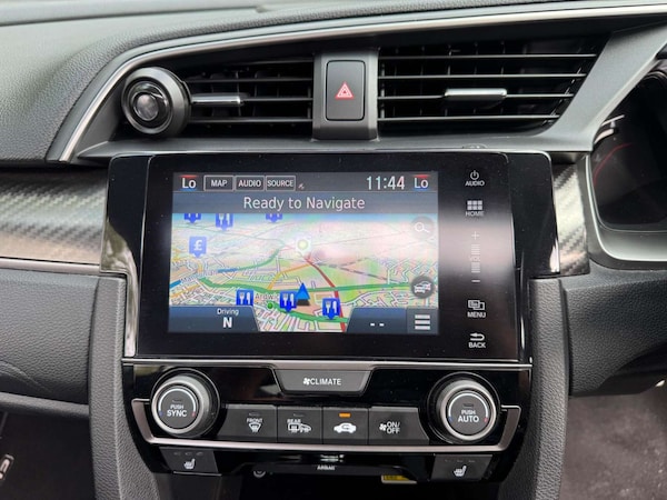 Used Honda Civic 2018 for sale - 76107052: Photo 16