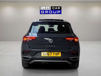 Used Volkswagen T-Roc 2018 for sale - 76107053: Photo 2