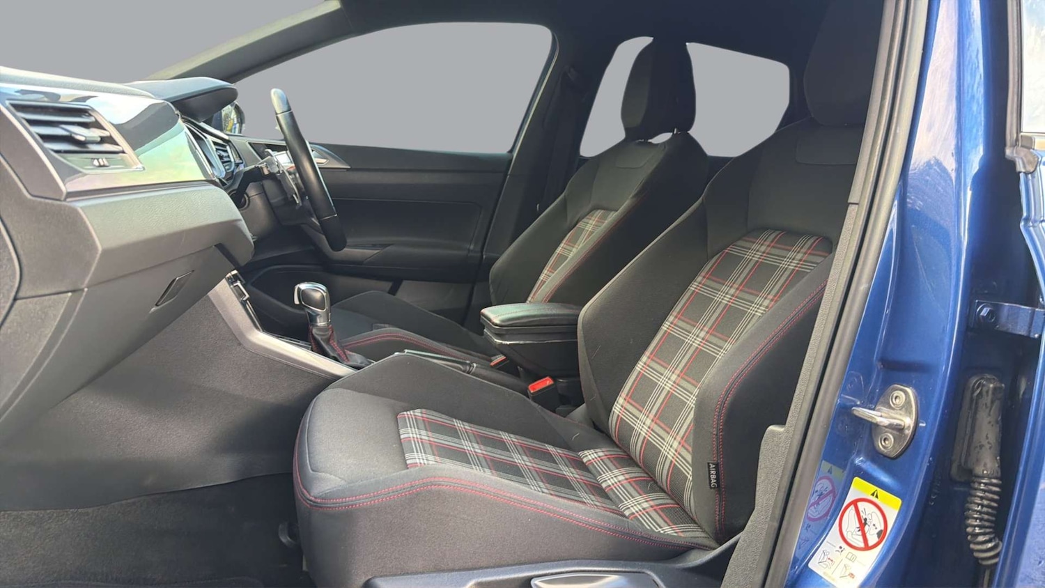 Used Volkswagen Polo 2019 for sale - 76357788: Photo 10