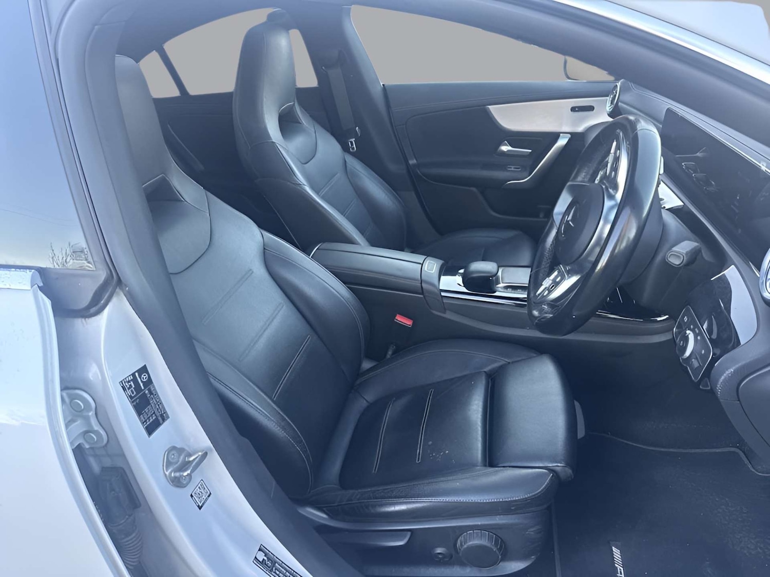 Used Mercedes-Benz CLA 2022 for sale - 77249340: Photo 3