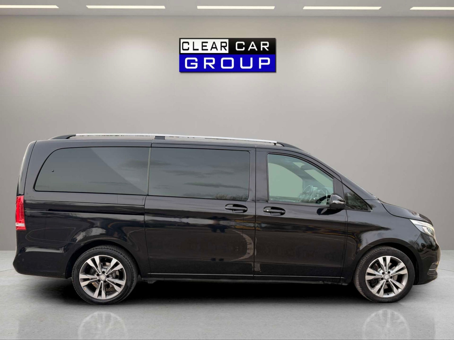 Used Mercedes-Benz V-Class 2017 for sale - 78064265: Photo 7