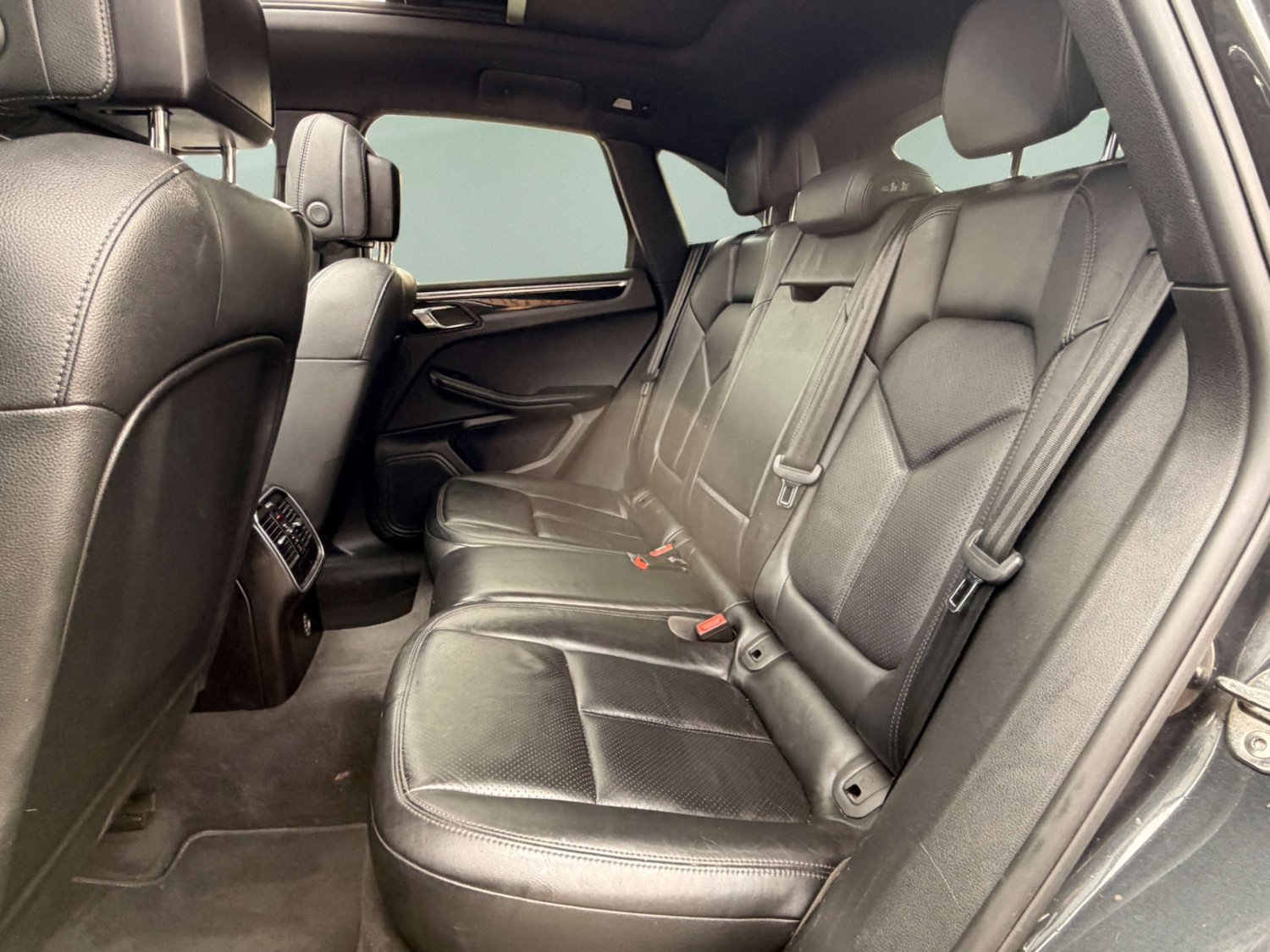 Used Porsche Macan 2016 for sale - 78064270: Photo 11