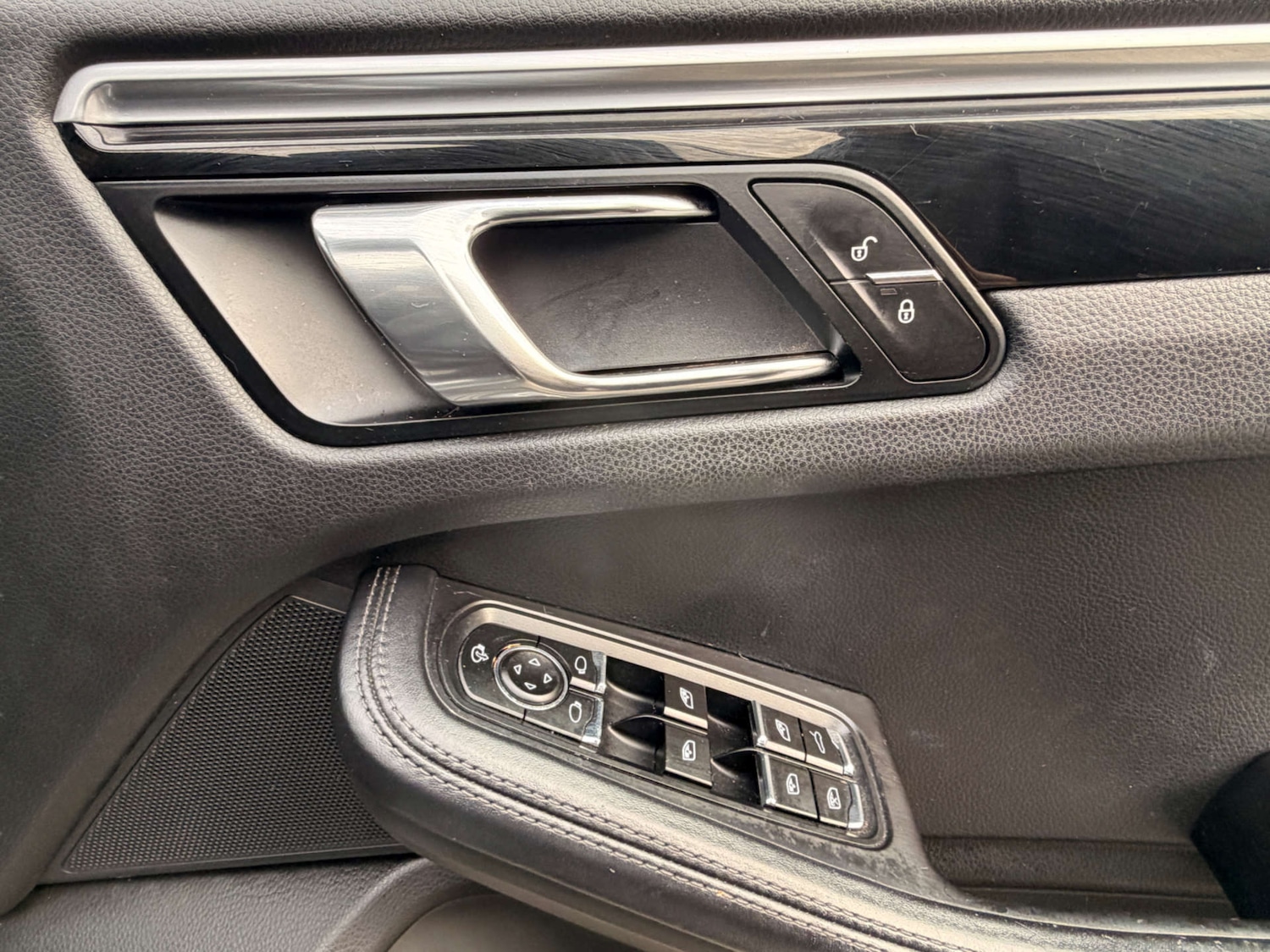 Used Porsche Macan 2016 for sale - 78064270: Photo 21