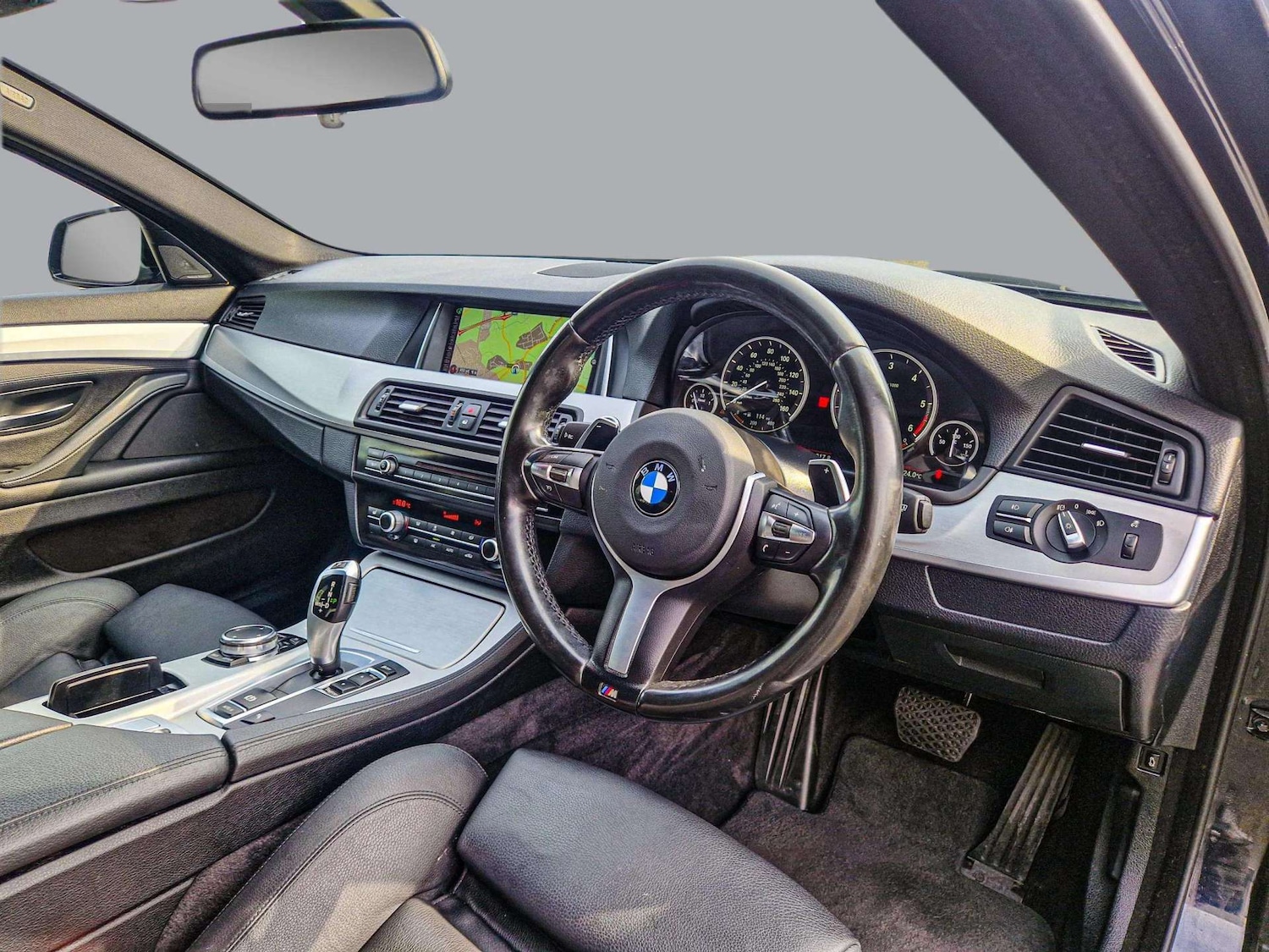 Used BMW 5 Series 2016 for sale - 76798637: Photo 32