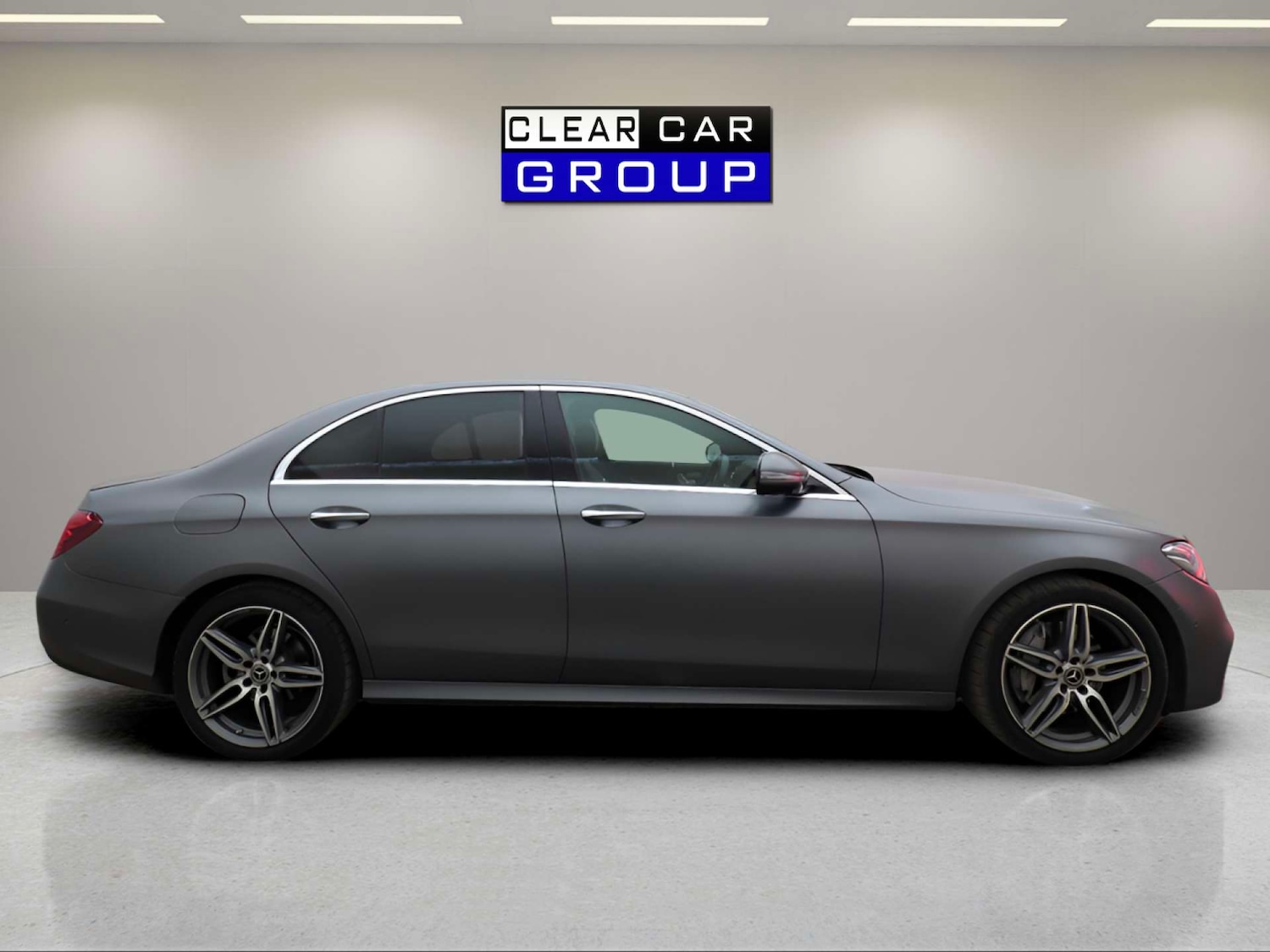 Used Mercedes-Benz E Class 2018 for sale - 78021340: Photo 2